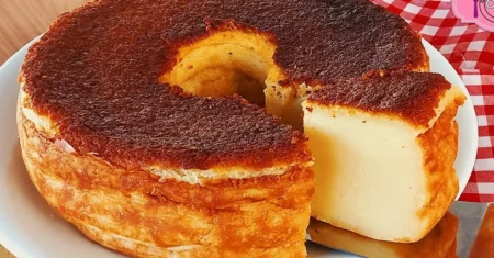 Bolo Mole de Liquidificador Fácil e Delicioso