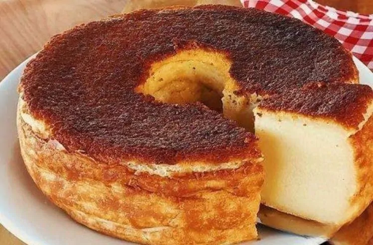 Bolo Mole de Liquidificador